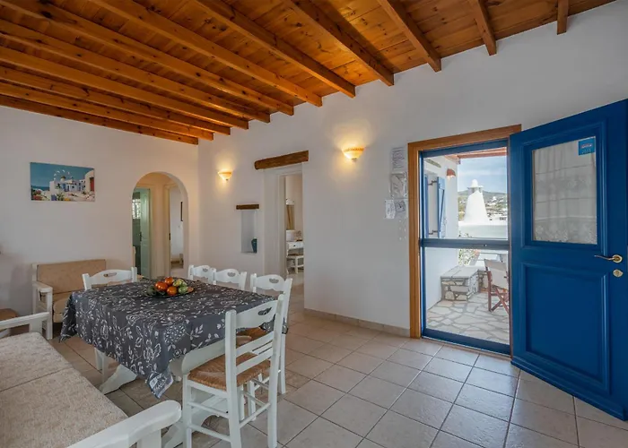 Maria's Village Two Bedroom House 1 بيت للعطل